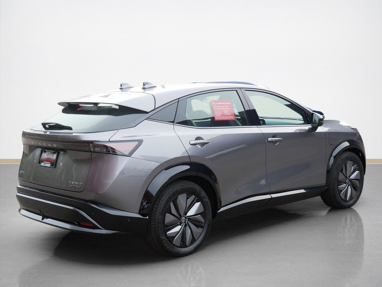 2024 Nissan ARIYA Platinum e-4ORCE photo 3