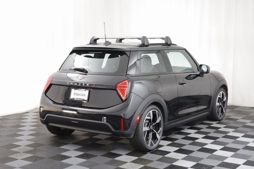 2025 Mini Cooper S Iconic photo 11