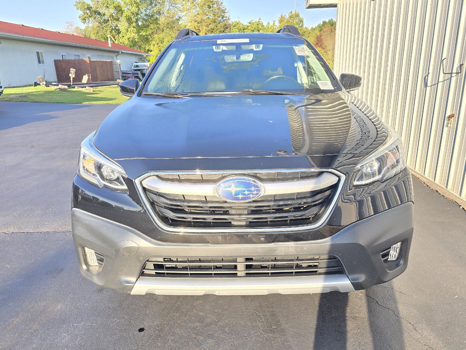 2020 Subaru Outback Limited photo 4