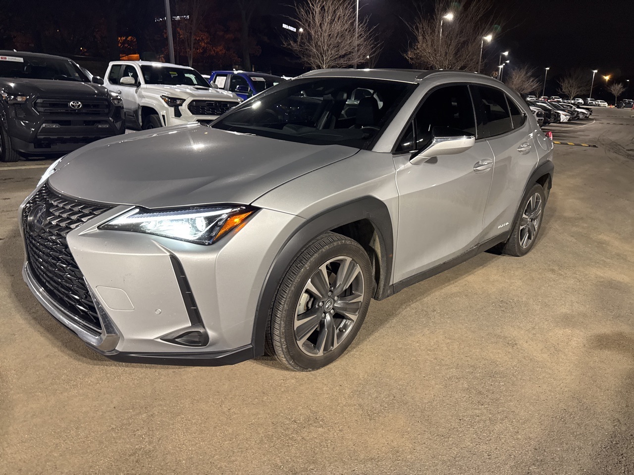 2020 Lexus UX Hybrid 250h's photo