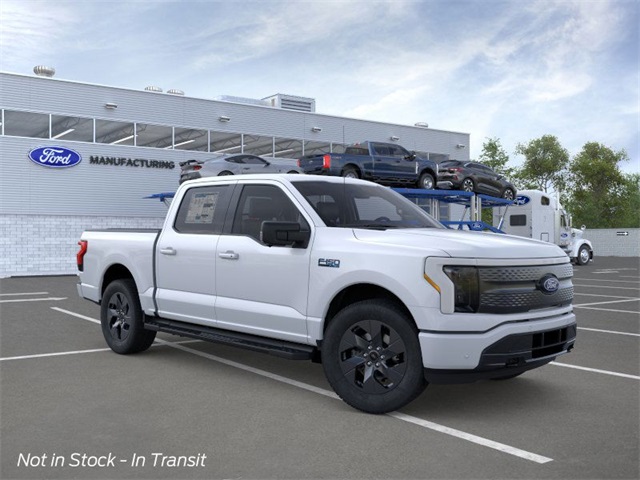 2025 Ford F-150 Lightning photo 7