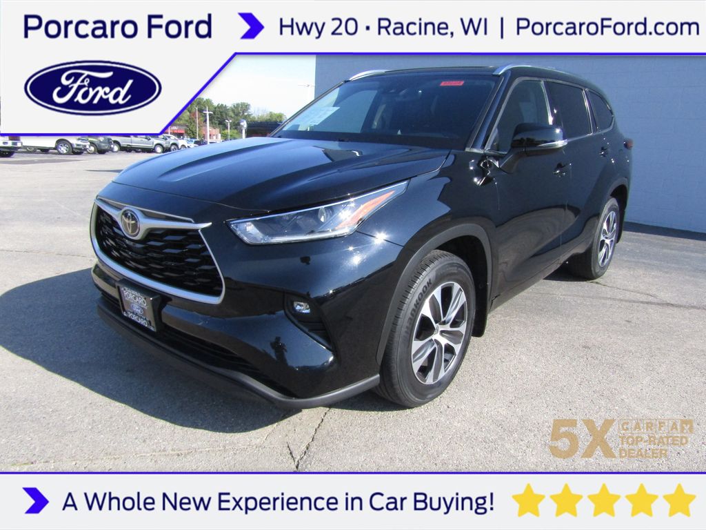 2021 Toyota Highlander XLE's photo