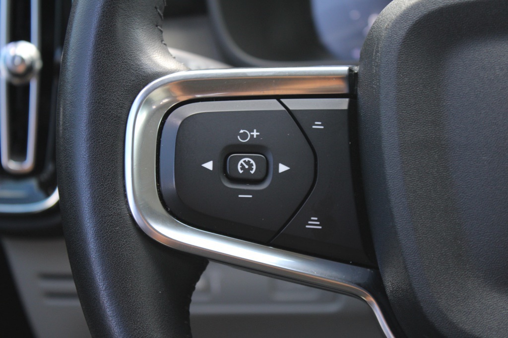 2021 Volvo XC40 T5 AWD Inscription photo 15