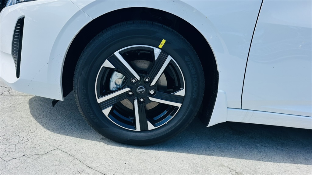 2025 Nissan Sentra SV photo 10