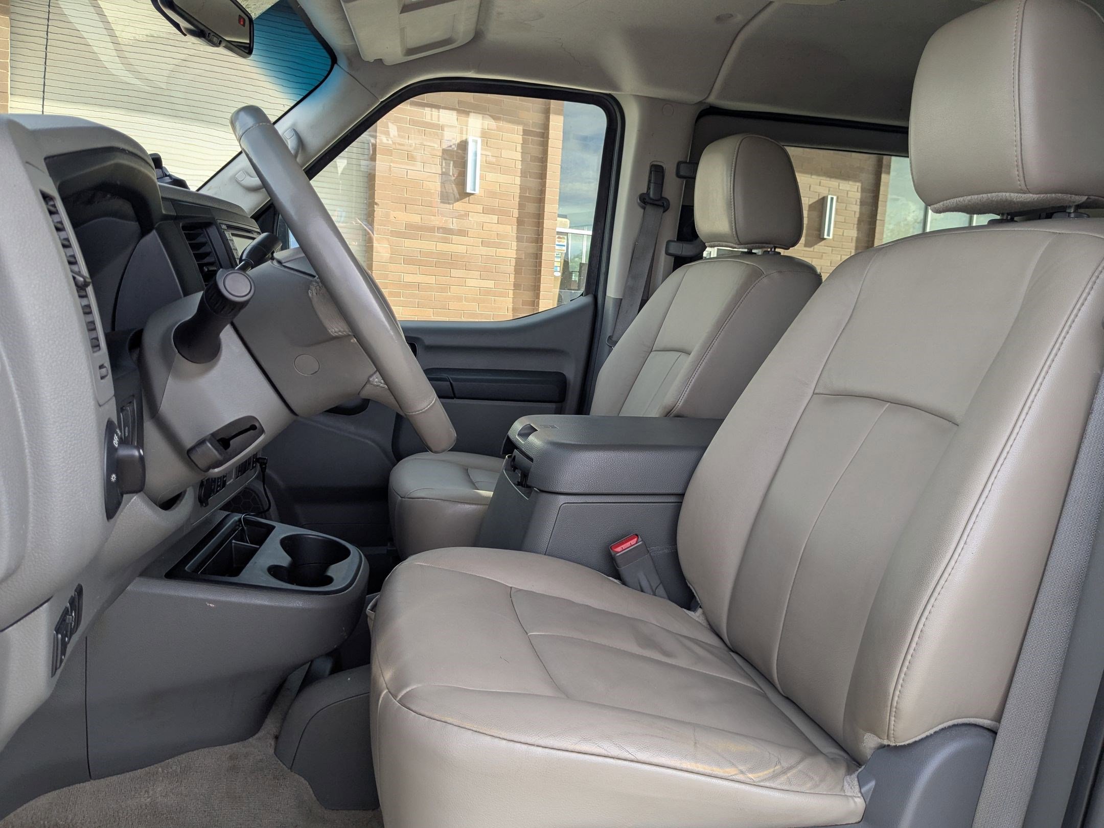2019 Nissan NV3500 photo 24