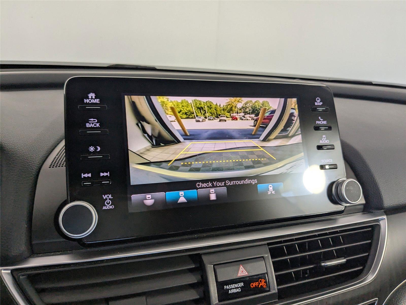 2018 Honda Accord Touring photo 17
