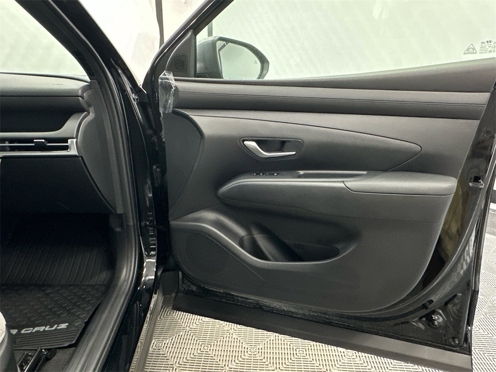 2025 Hyundai Santa Cruz SEL photo 14