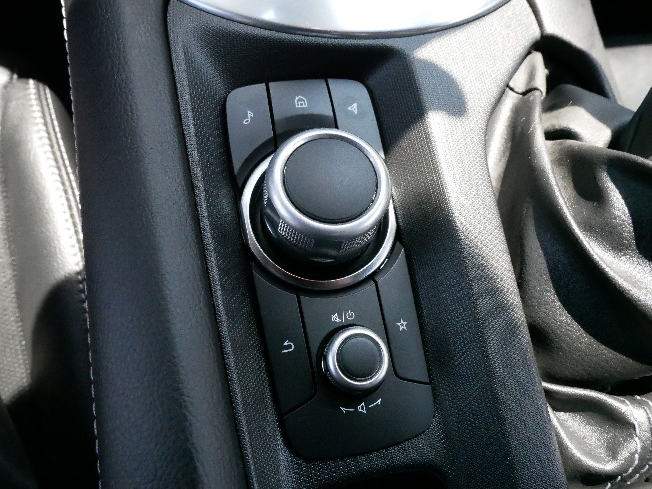 2024 Mazda MX-5 Miata Miata RF Grand Touring photo 29