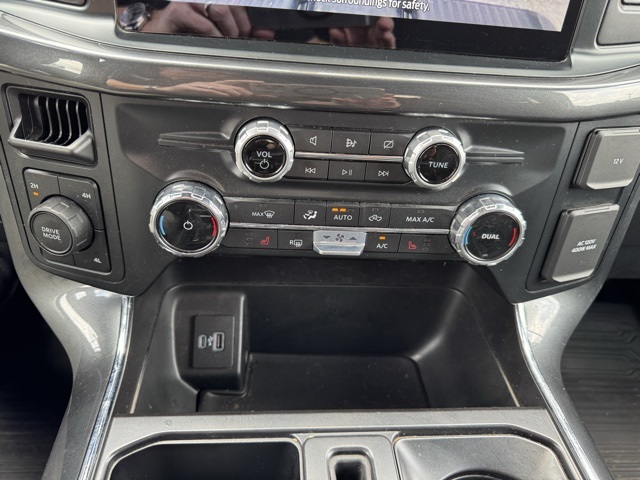2022 Ford F-150 XLT photo 25