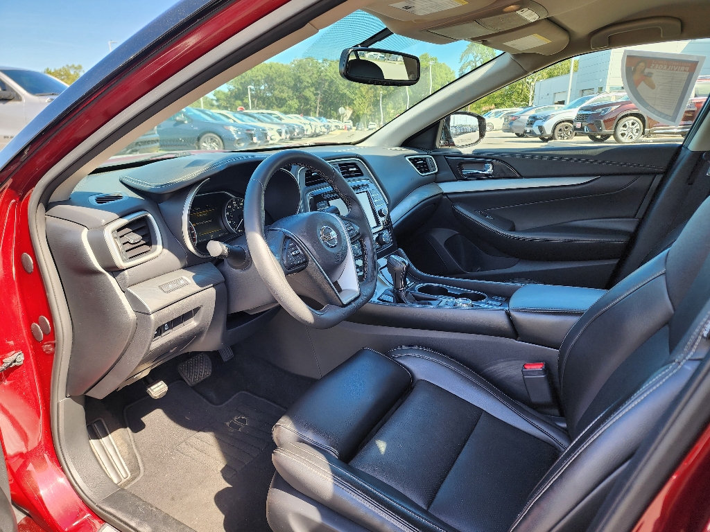 2017 Nissan Maxima SV photo 28