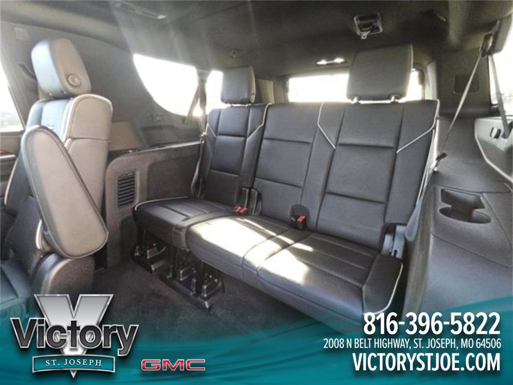 Used 2022 Cadillac Escalade ESV Premium Luxury with VIN 1GYS4KKL5NR243445 for sale in Kansas City