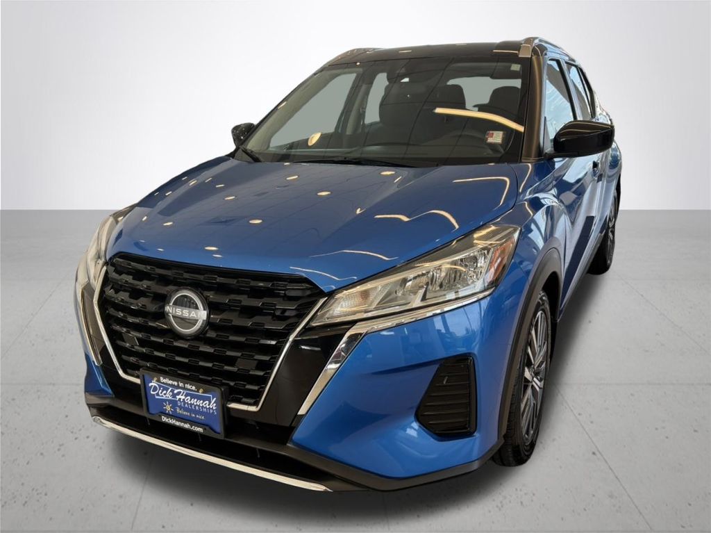 2023 Nissan Kicks SV photo 2
