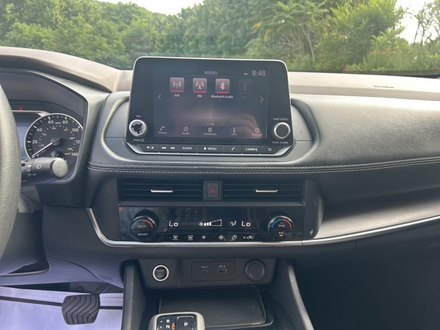 2023 Nissan Rogue SV photo 17