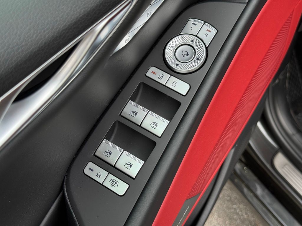 2025 Genesis G80 3.5T Sport Prestige photo 24