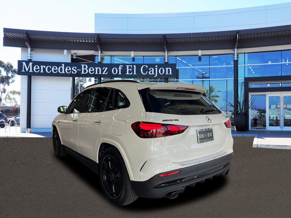 2025 Mercedes Benz GLA AMG 35 4MATIC photo 2