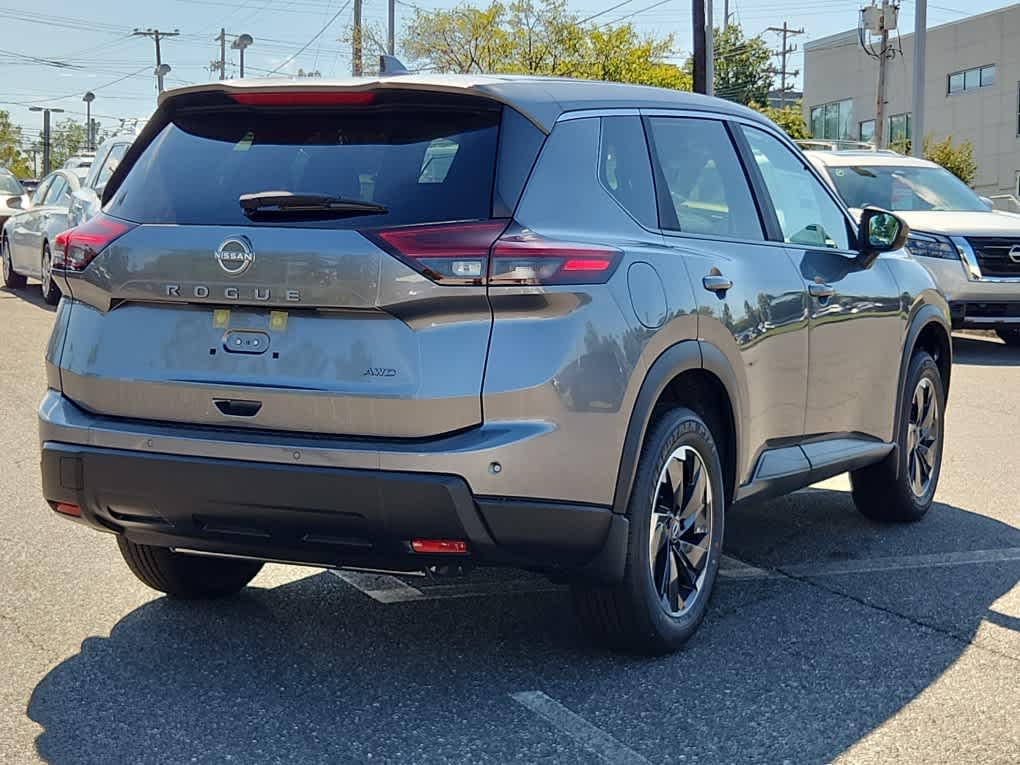 2026 Nissan Rogue SV photo 5