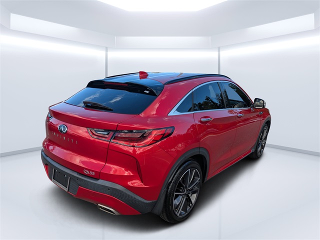 2022 Infiniti QX55 Essential photo 3
