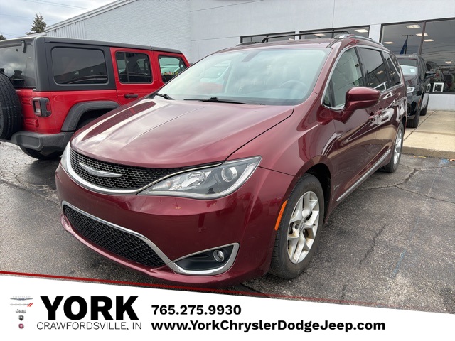 2018 Chrysler Pacifica Touring L Plus's photo