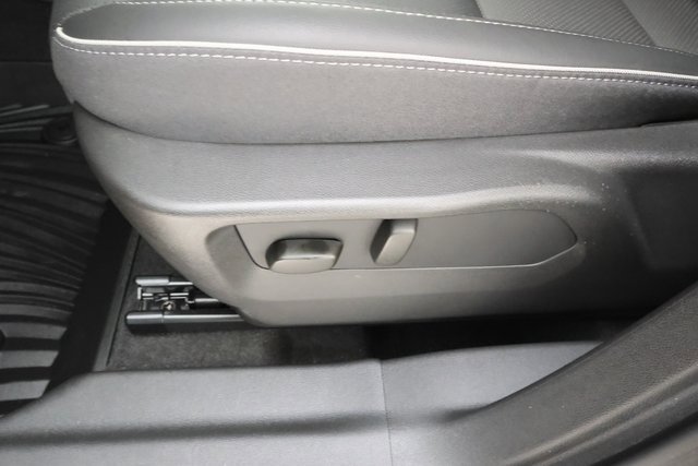 2023 Buick Envision Essence photo 9
