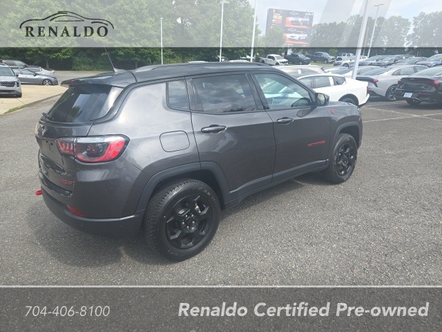 2023 Jeep Compass Trailhawk photo 2