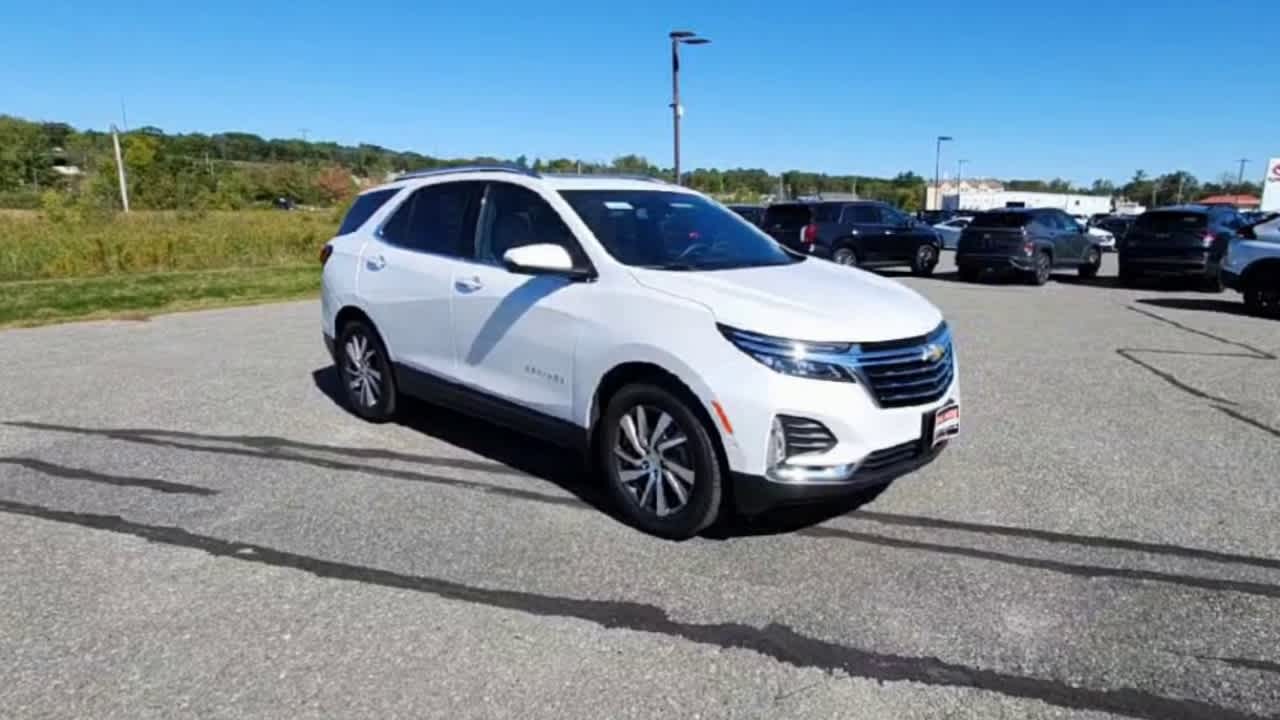 2022 Chevrolet Equinox Premier photo 2
