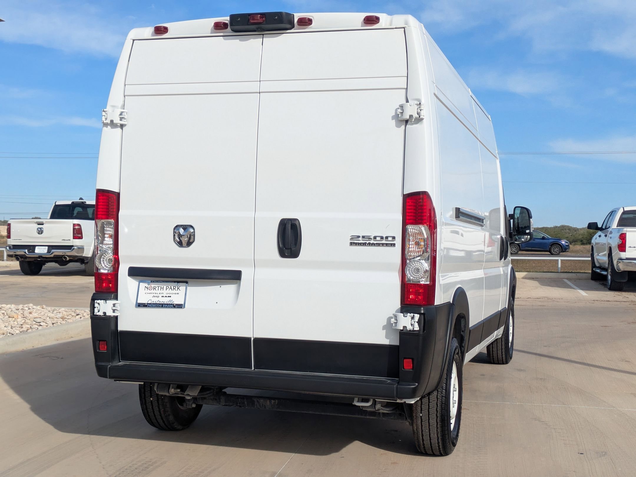 2025 Ram ProMaster 2500 photo 2