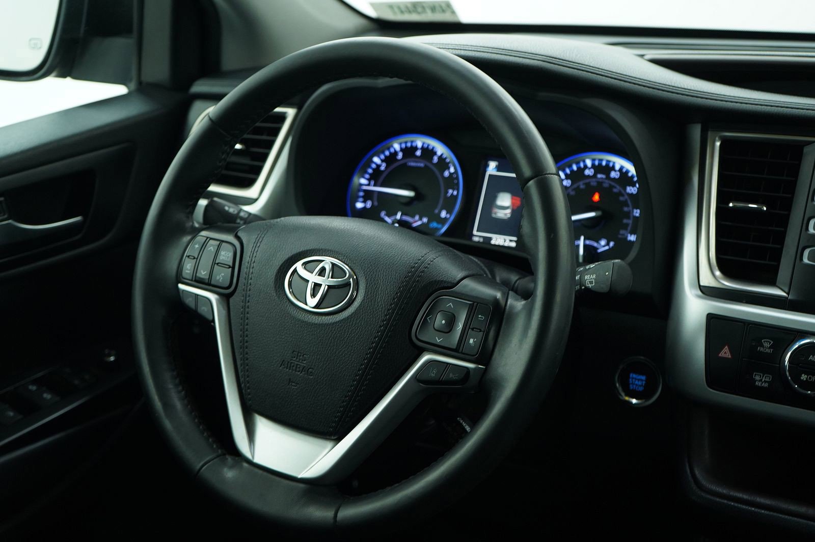 2019 Toyota Highlander XLE photo 12