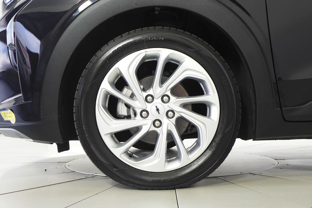 2023 Chevrolet Bolt EUV photo 3