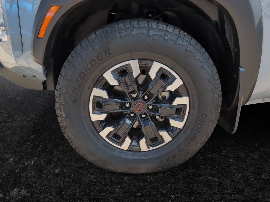 2024 Nissan Frontier PRO-4X photo 25