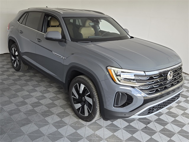 2025 Volkswagen Atlas Cross Sport SE Technology photo 2