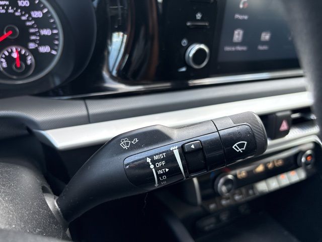 2021 Kia K5 LXS photo 16
