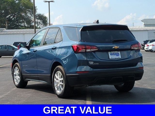 2024 Chevrolet Equinox LS photo 4