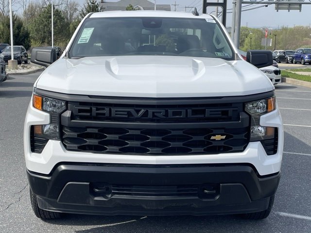 2025 Chevrolet Silverado 1500 photo 2