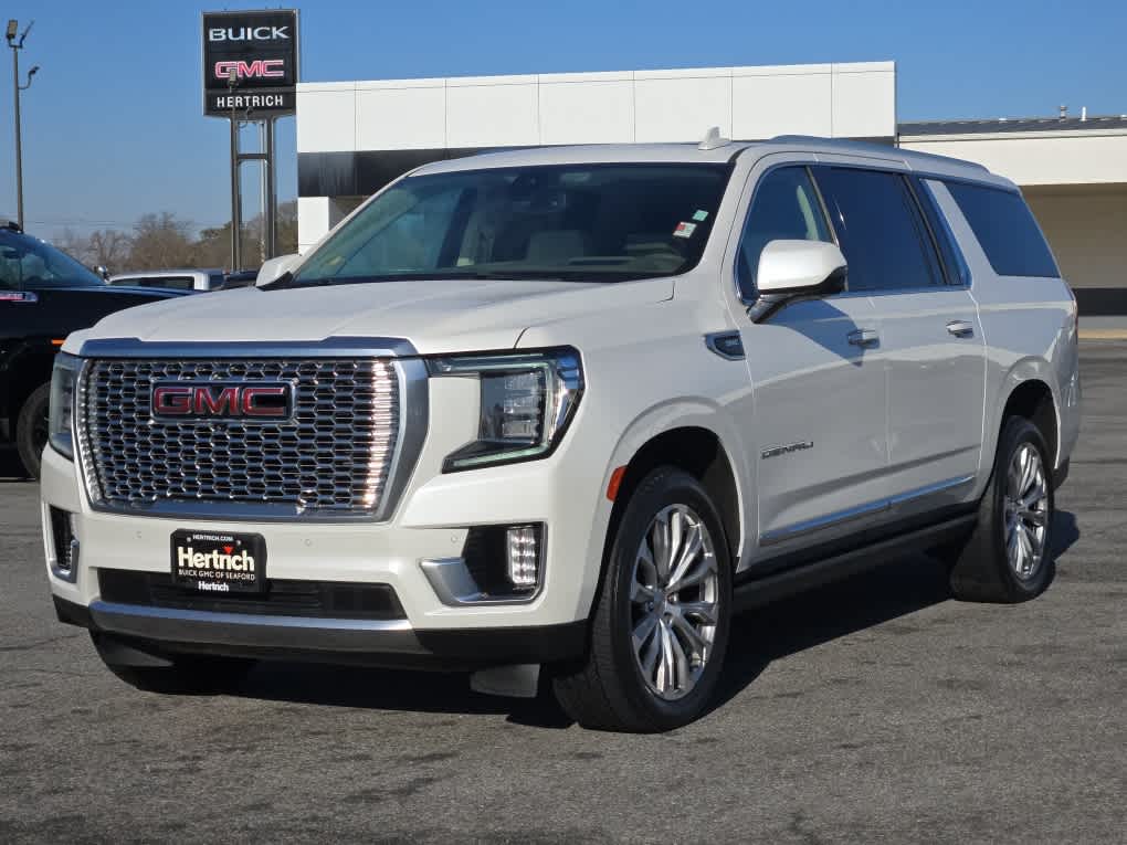 2021 GMC Yukon XL Denali's photo