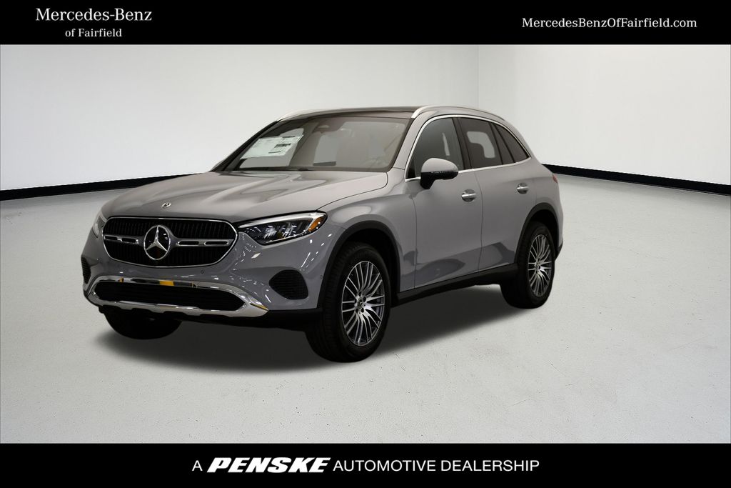 2026 Mercedes-Benz GLC Base's photo