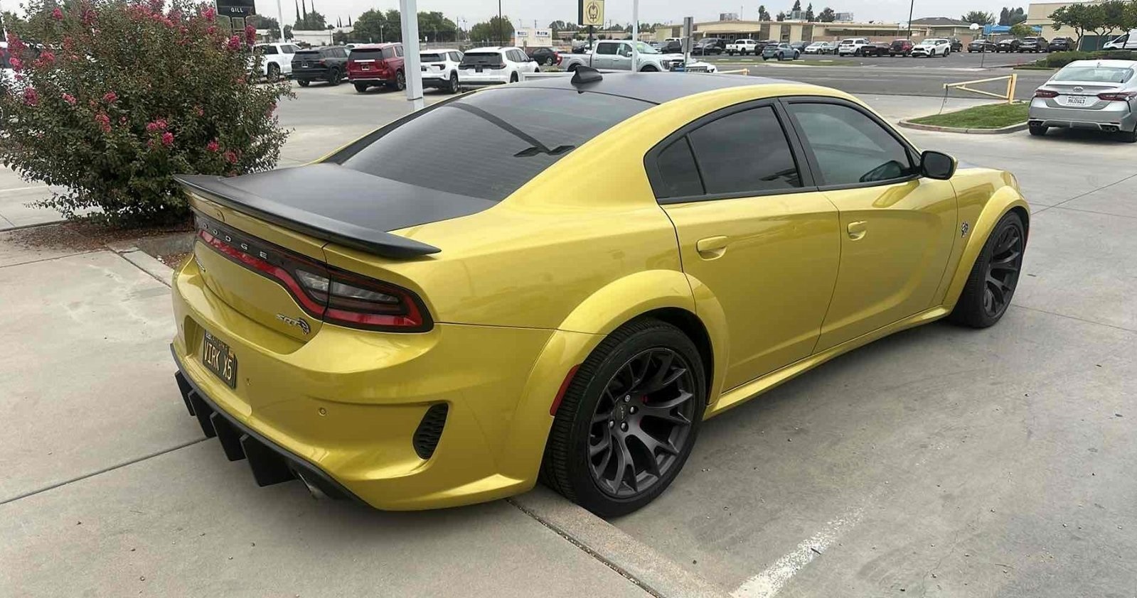 2021 Dodge Charger SRT8 Hellcat Widebody photo 3