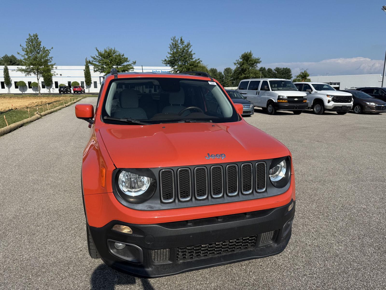 2015 Jeep Renegade Latitude photo 3