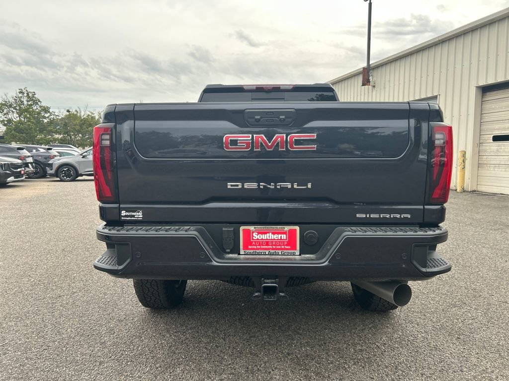 2026 Gmc Sierra 2500 HD Denali photo 4
