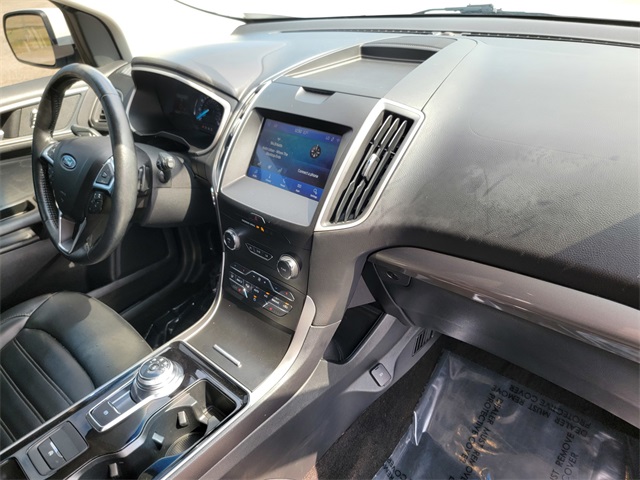 2020 Ford Edge SEL photo 18