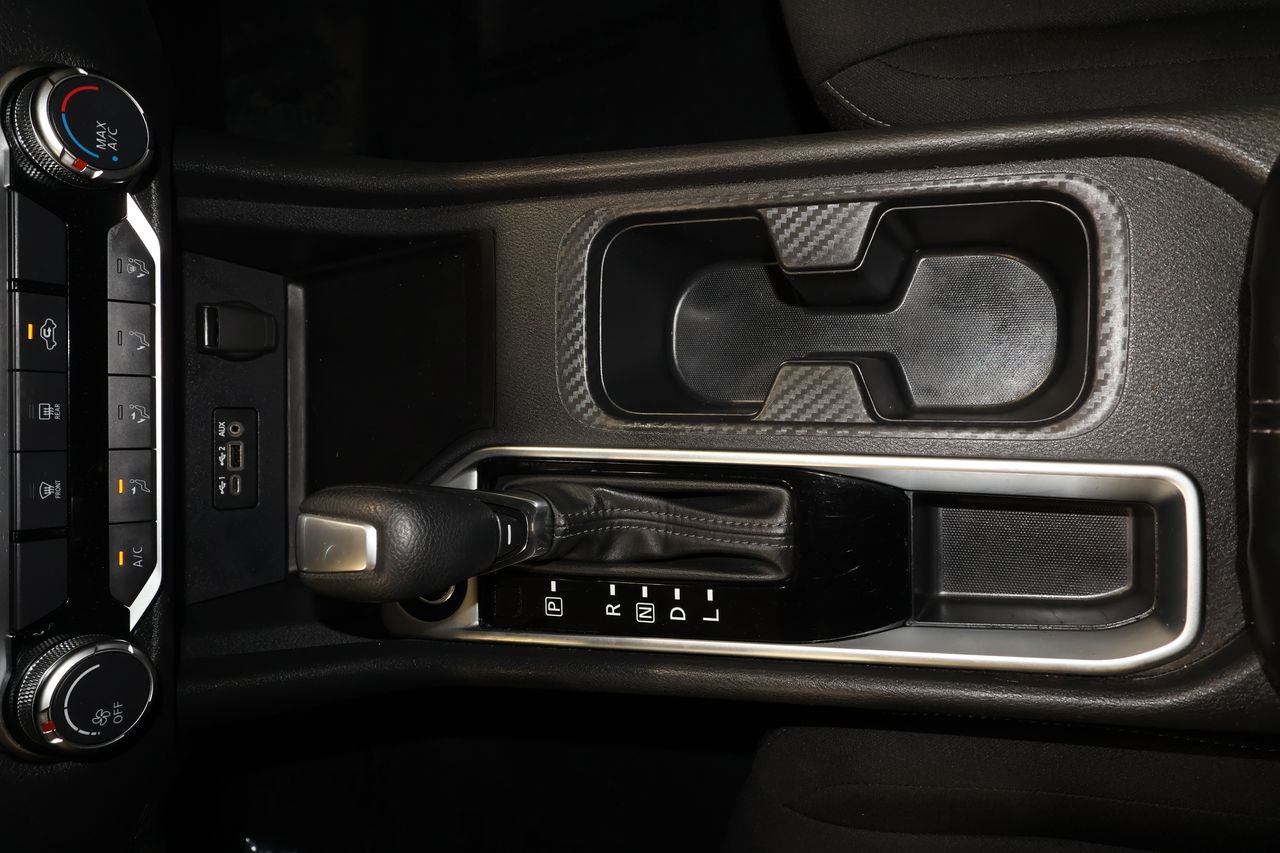 2023 Nissan Sentra SV photo 14