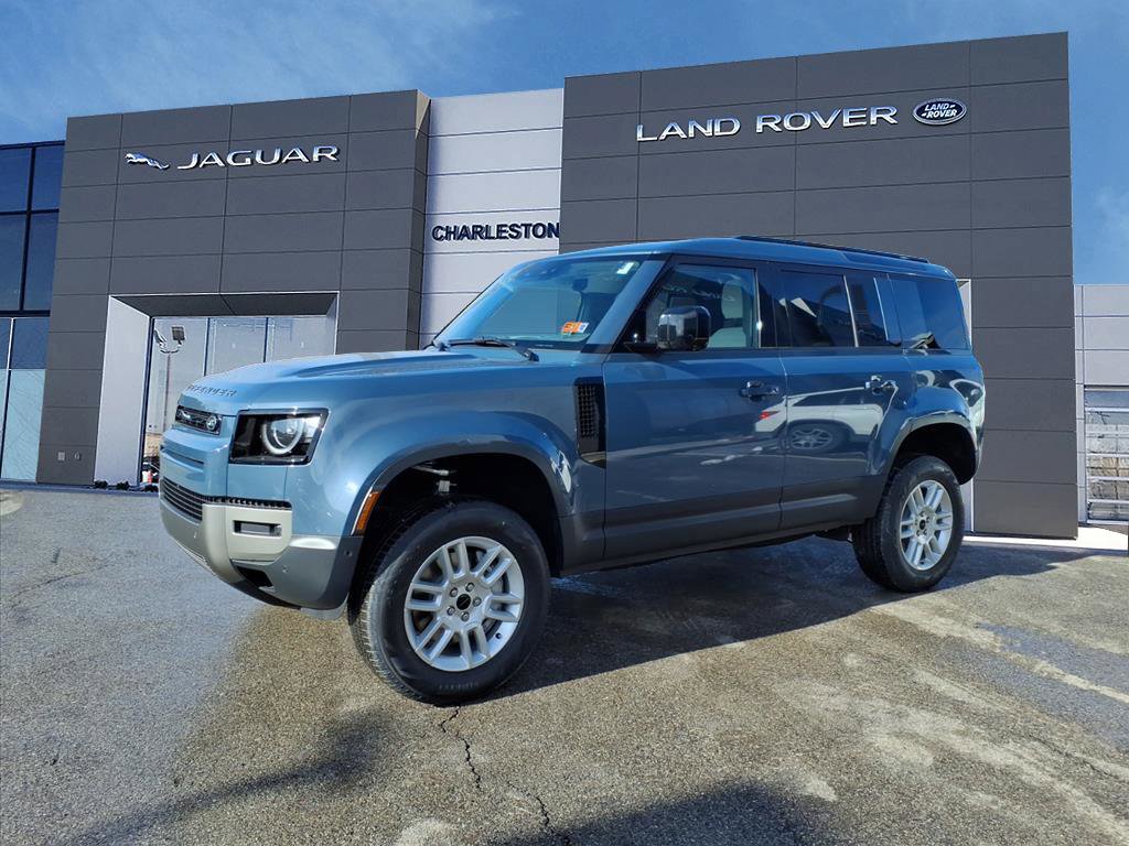 2026 Land Rover Defender S's photo