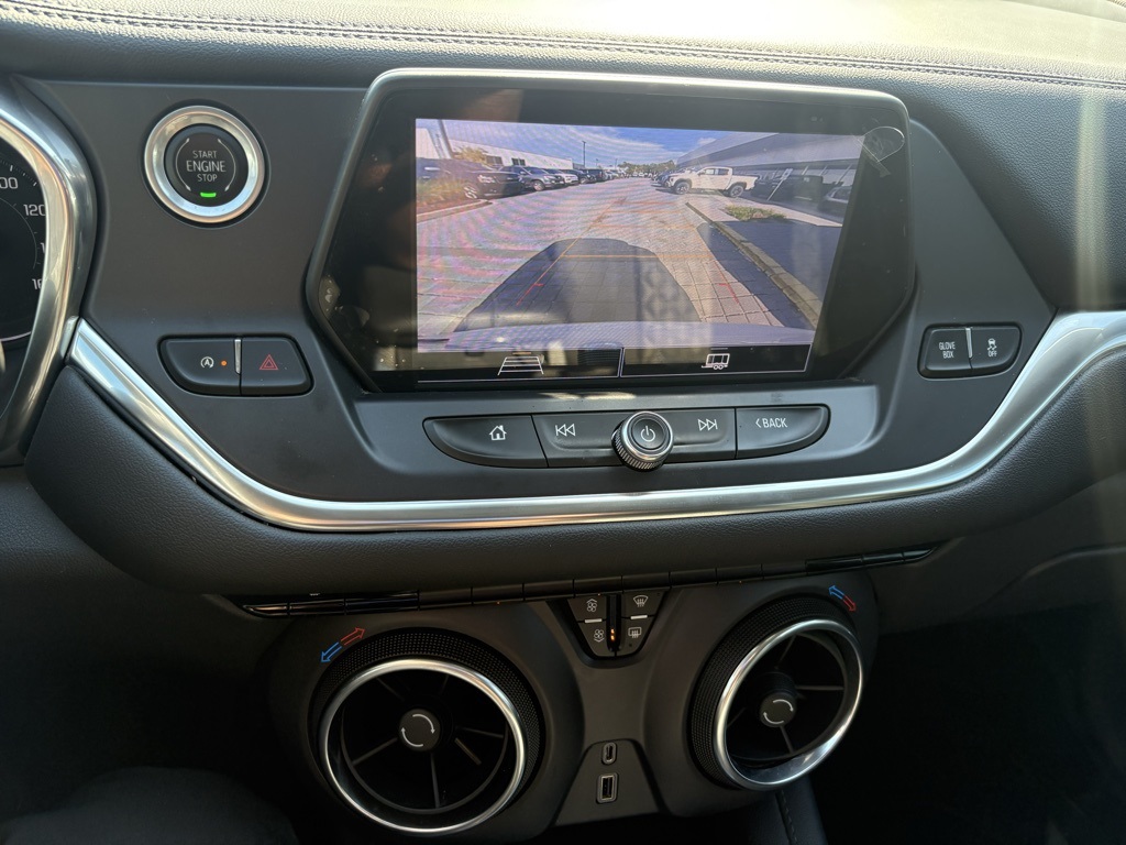 2021 Chevrolet Blazer 2LT photo 26