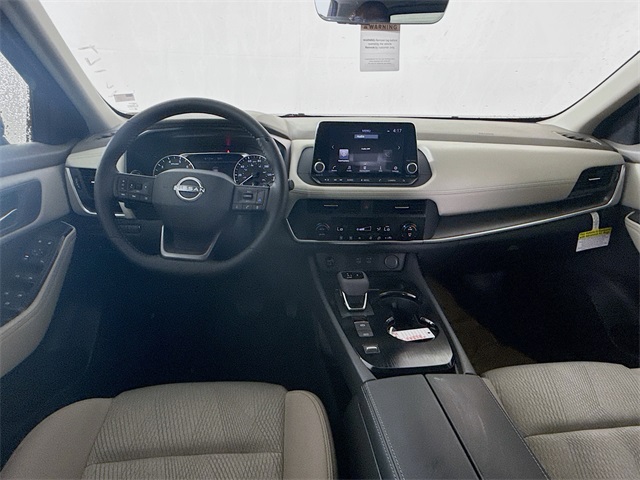 2025 Nissan Rogue SV photo 8