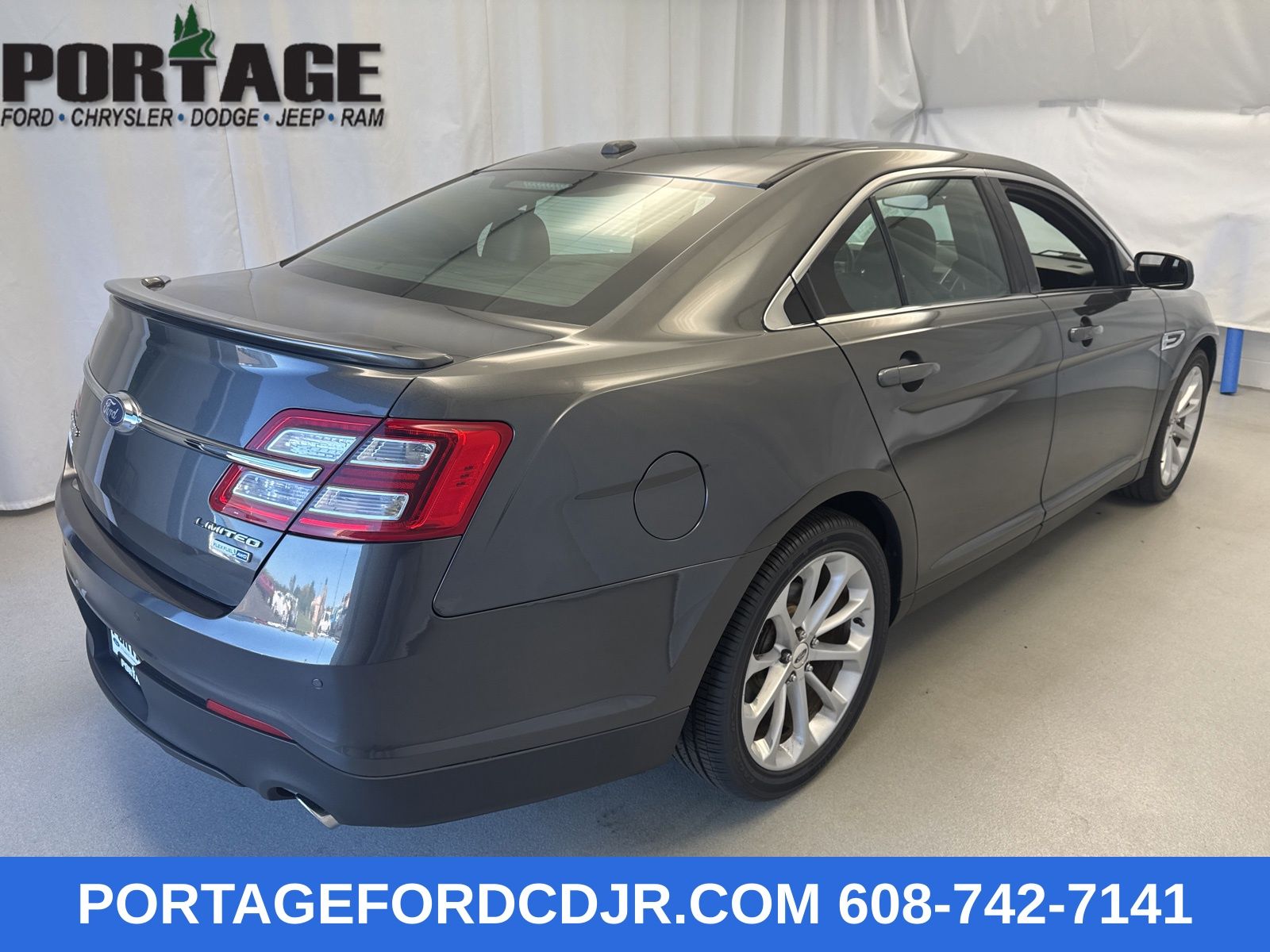 2018 Ford Taurus Limited photo 2
