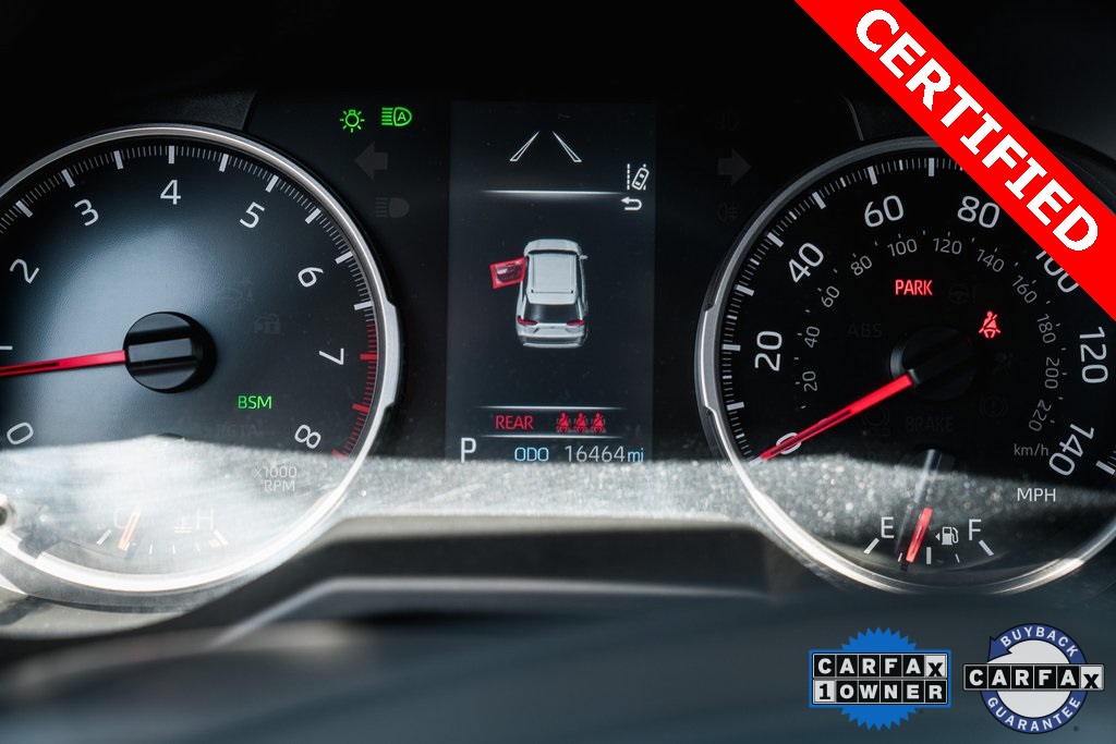2022 Toyota RAV4 XLE photo 15