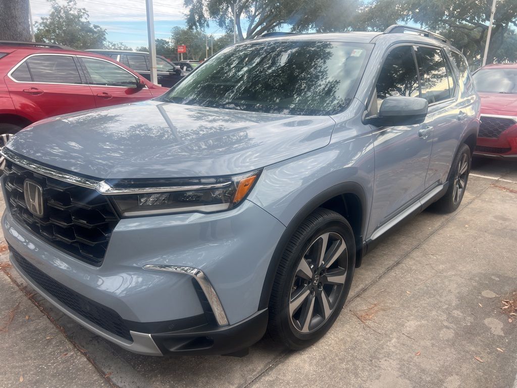 2023 Honda Pilot Touring's photo