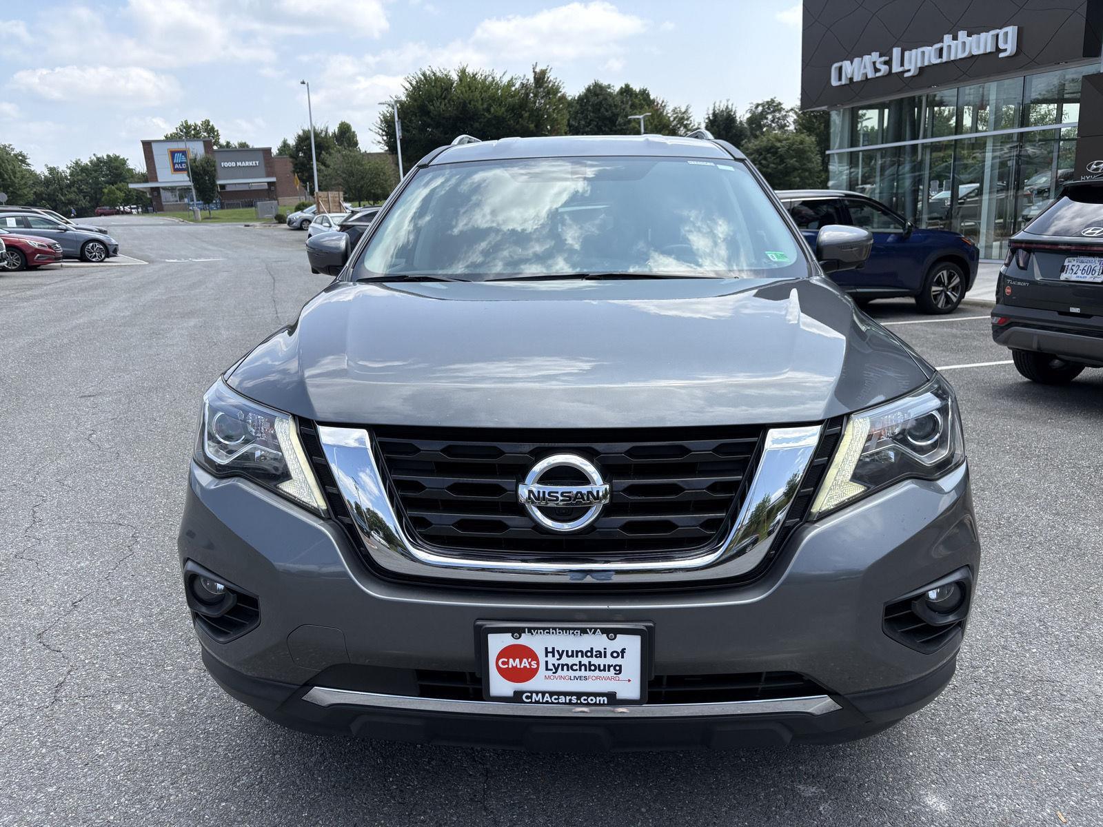 Used 2018 Nissan Pathfinder SL with VIN 5N1DR2MMXJC636713 for sale in Lynchburg, VA