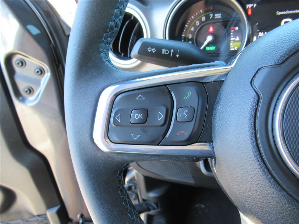 2023 Jeep Wrangler Rubicon 4xe photo 20