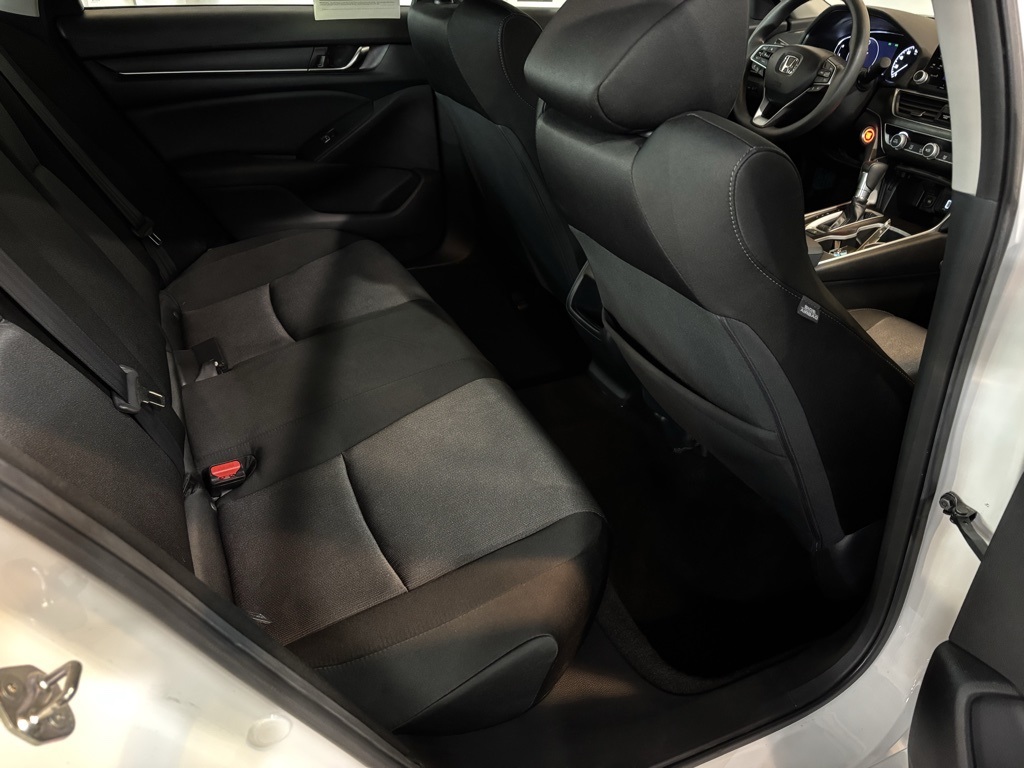 2019 Honda Accord LX photo 7