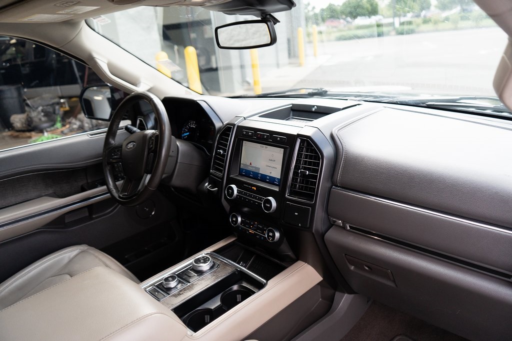 2021 Ford Expedition MAX Limited photo 10